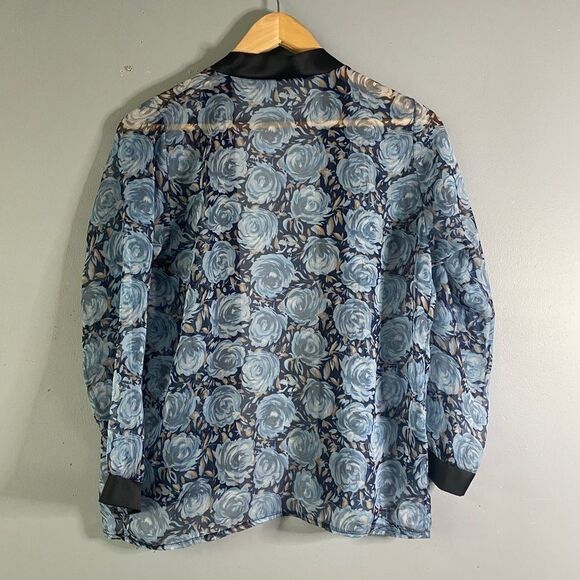 Blue Floral  Top💙🌸 - Picture 3 of 4